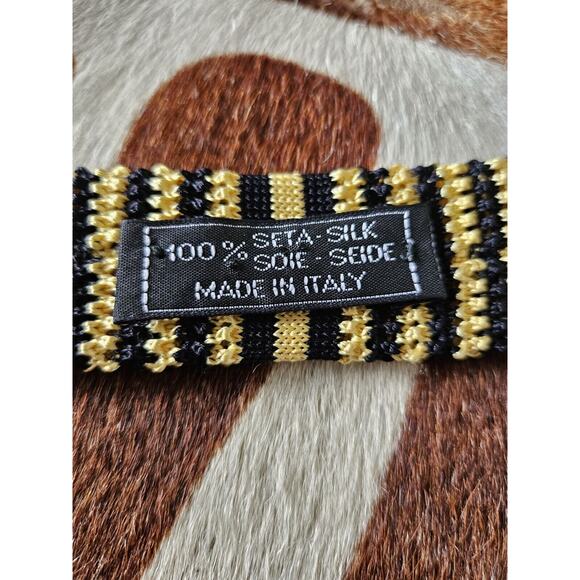 Vintage Chanel 100% Silk Gold Black Knit Tie Chain Edge CC Logo Made In Italy - Picture 5 of 8